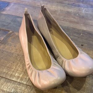 J Crew Gathered Leather Flats Size 9 in a Muted Pink/Tan